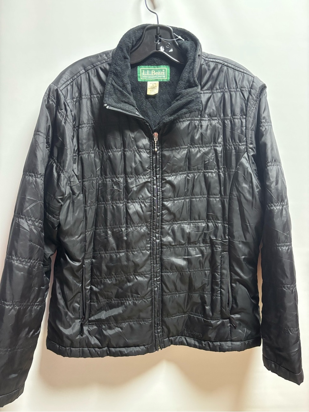 L.L. Bean Women’s Black Quilted Puffer Jacket with Fleece Collar - Picture 2 of 5
